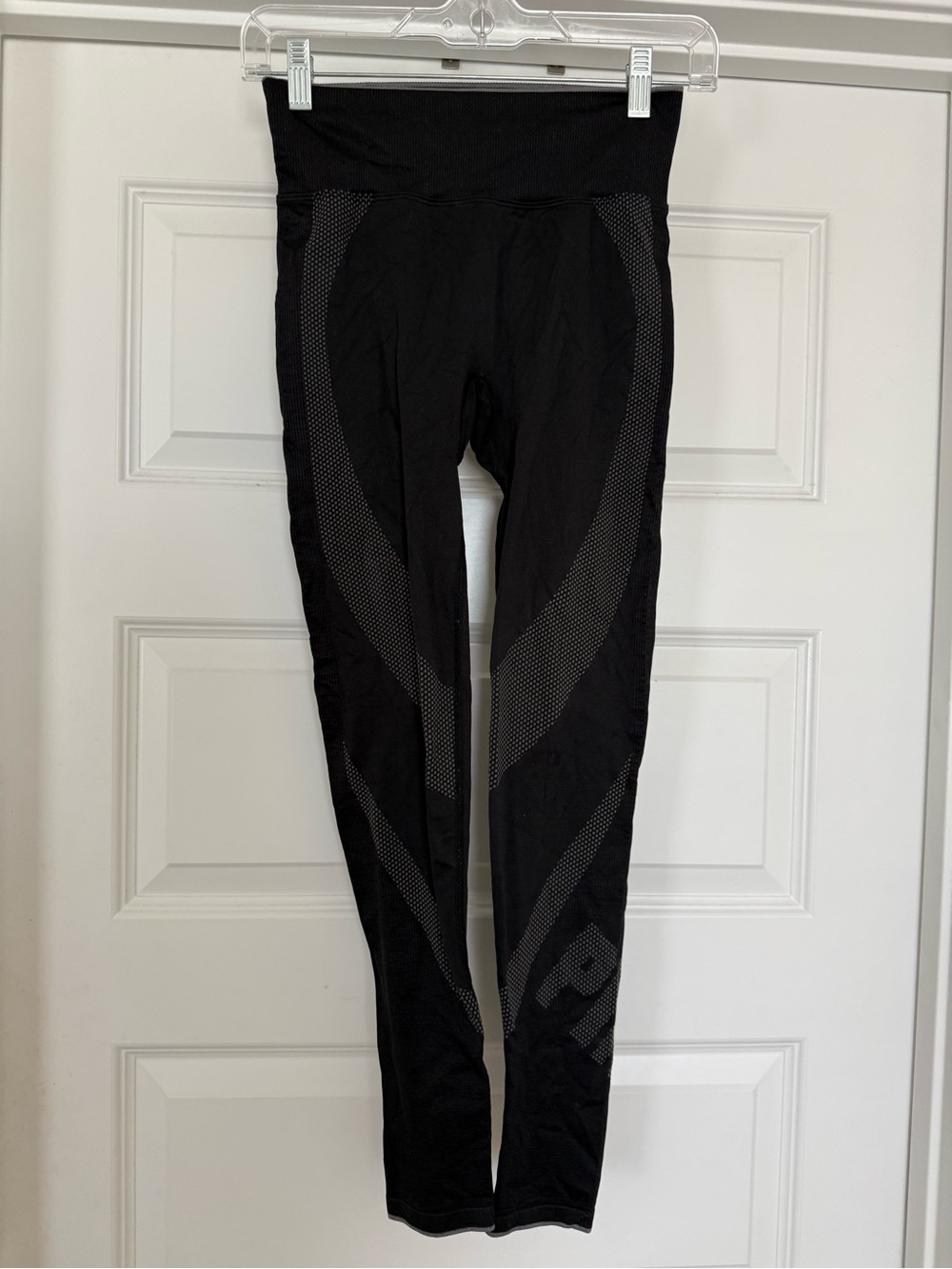 VS Pink Work Out Leggings